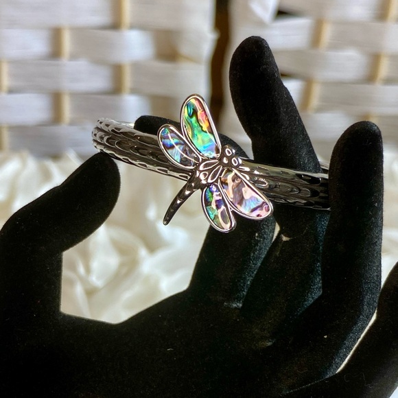 NWT Abalone Shell Dragonfly Cuff Bracelet in Black Oxidized Stainless Steel 7.5” - Picture 4 of 8